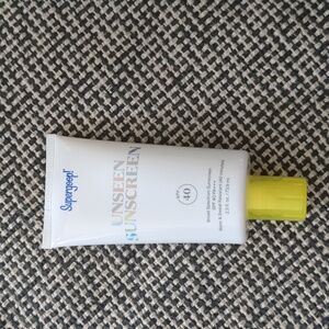 2.5oz LARGE Supergoop! Unseen Sunscreen SPF 40
